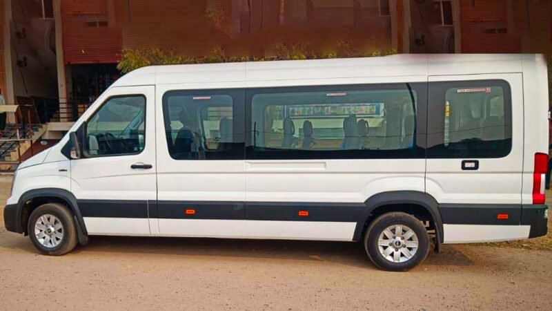 Urbania luxury 16 Seater in Ghaziabad